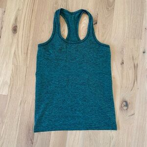 Lululemon Swiftly Tech Tank Top Racer Back Size 8